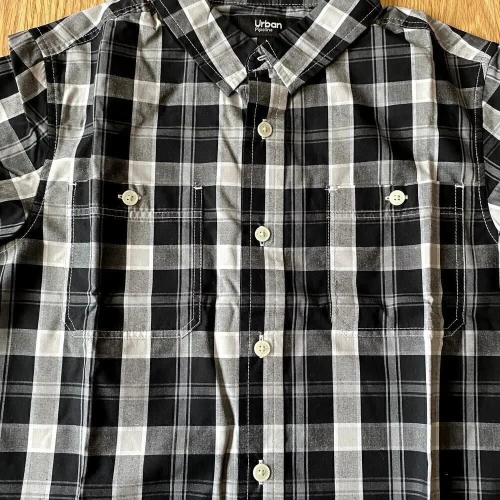 Urban Pipeline Plaid Button Up Black Gray Large